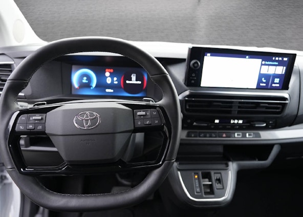 Vehicle image 6 Vehicle image 6