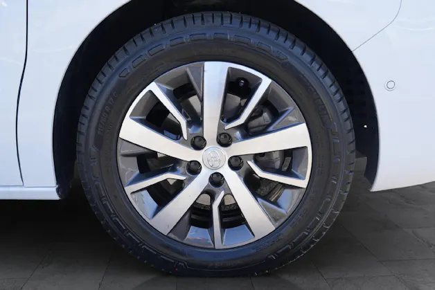 Toyota PROACE Verso L1 2.0 D Trend