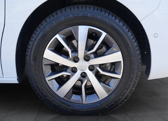 Fahrzeugbild 8 Fahrzeugbild 8