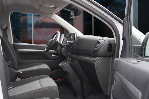 Vehicle image 9 Vehicle image 9