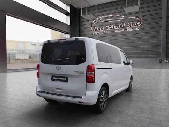 Vehicle image 3 Vehicle image 3