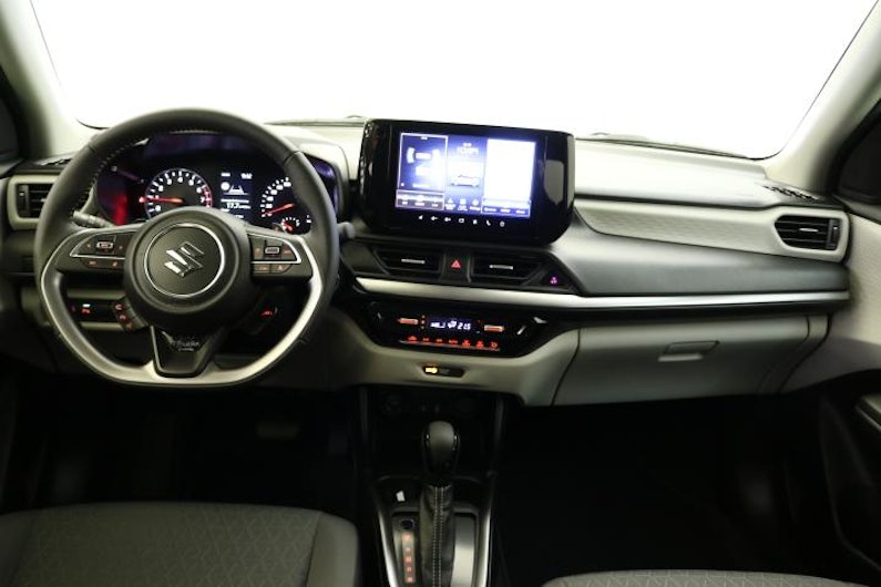 immagine del veicolo SUZUKI SWIFT