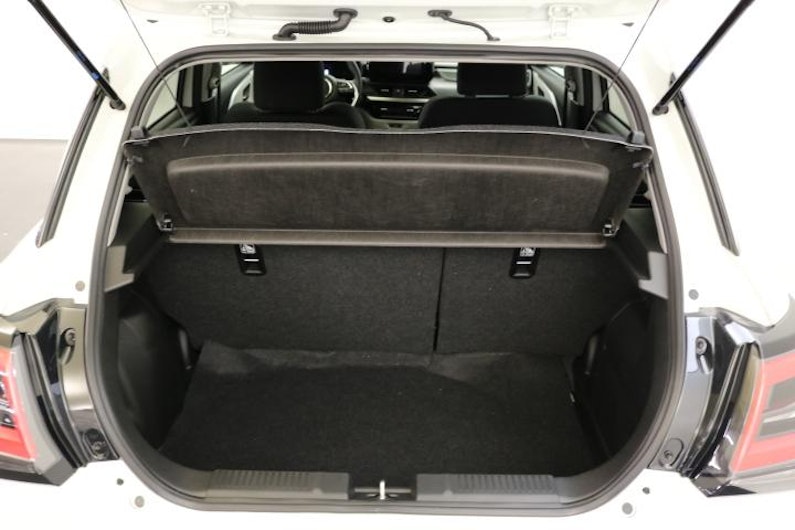 immagine del veicolo SUZUKI SWIFT