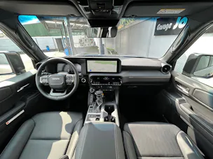 Toyota Land Cruiser 2.8 D 48V Style