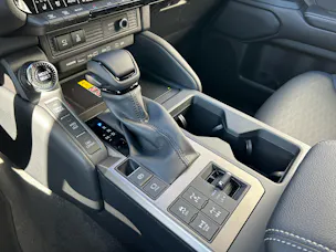 Toyota Land Cruiser 2.8 D 48V Invincible
