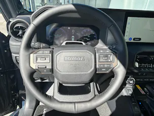 Toyota Land Cruiser 2.8 D 48V Invincible