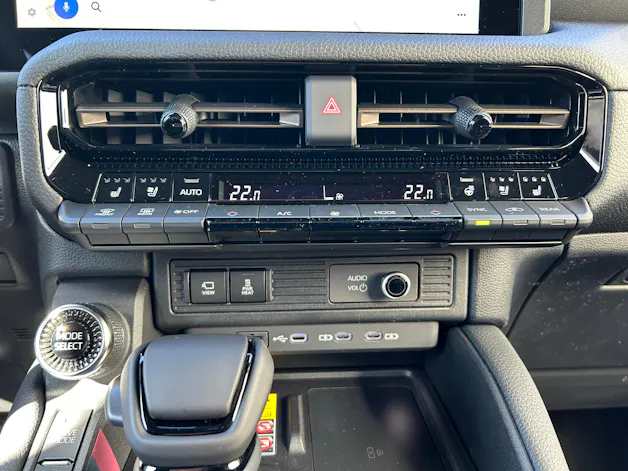 Toyota Land Cruiser 2.8 D 48V Invincible