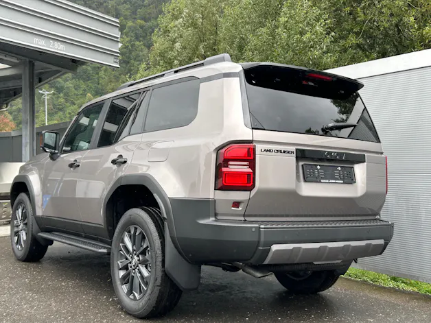 Toyota Land Cruiser 2.8 D 48V Invincible