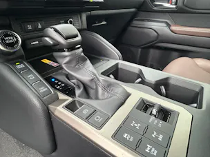 Toyota Land Cruiser 2.8 D 48V Invincible