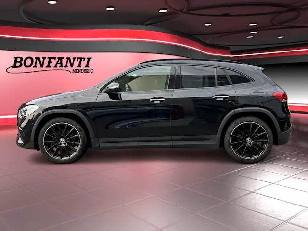 Mercedes-Benz GLA 200 AMG Line
