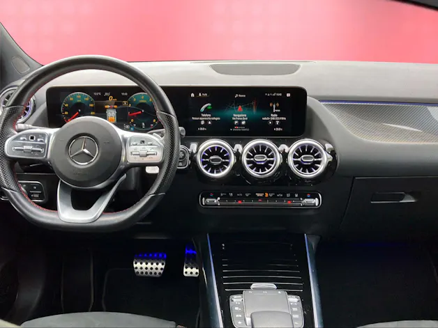 Mercedes-Benz GLA 200 AMG Line