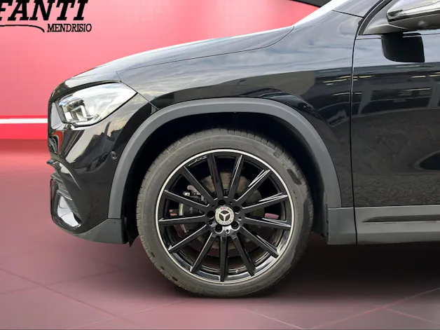 Mercedes-Benz GLA 200 AMG Line