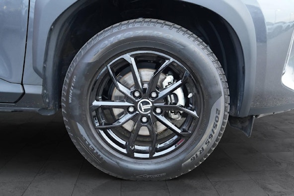 Vehicle image 10 Vehicle image 10