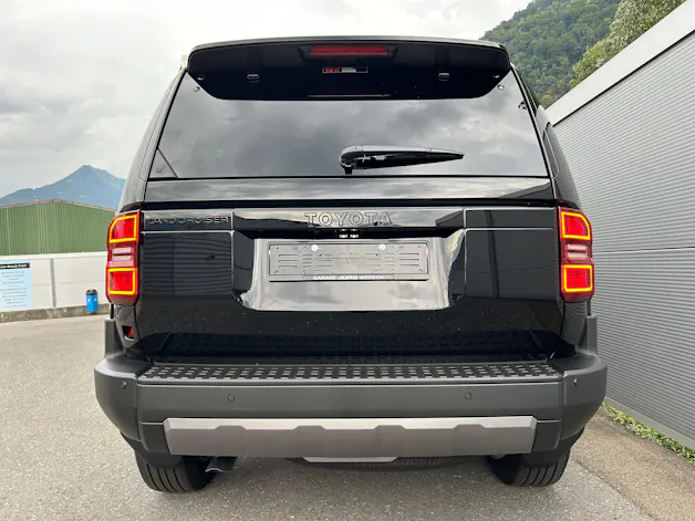 Toyota Land Cruiser 2.8 D 48V Invincible