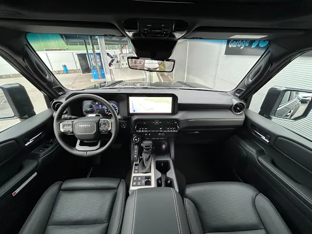 Toyota Land Cruiser 2.8 D 48V Invincible