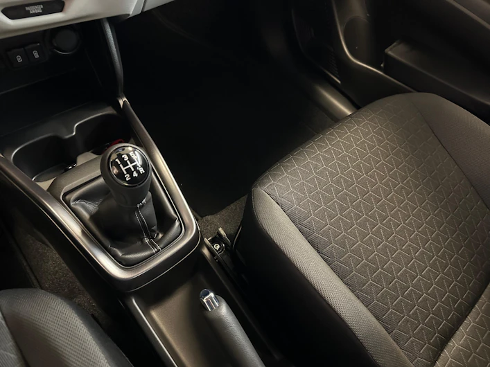Fahrzeugbild SUZUKI SWIFT