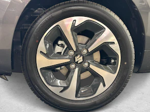 Fahrzeugbild SUZUKI Swift 1.2 Sakura Top Hybrid 4x4