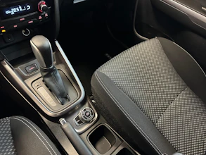 https://vehicle.imgix.net/4161612/c5e86b60-8c4e-4e60-9e91-b0cdd32dcb60.jpg
