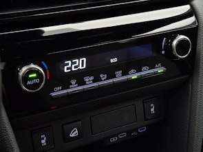 Vehicle image TOYOTA Yaris Cross 1.5 VVT-i HSD Trend AWD-i