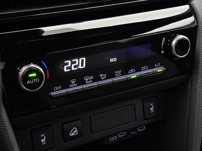 Vehicle image TOYOTA YARIS CROSS