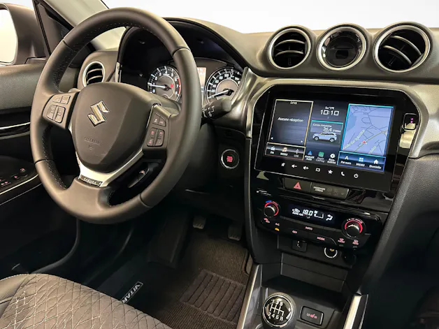 Suzuki Vitara 1.4 T Sakura Top Hybrid 4x4