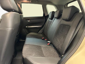Fahrzeugbild SUZUKI Vitara 1.4 T Sakura Top Hybrid 4x4