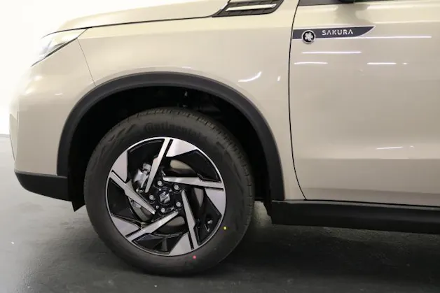 Suzuki Vitara 1.4 T Sakura Top Hybrid 4x4