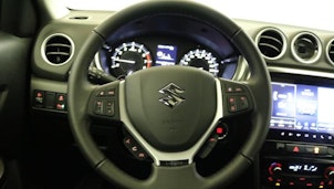 Vehicle image SUZUKI Vitara 1.4 T Sakura Top Hybrid 4x4