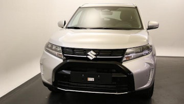 Fahrzeugbild SUZUKI Vitara 1.4 T Sakura Top Hybrid 4x4