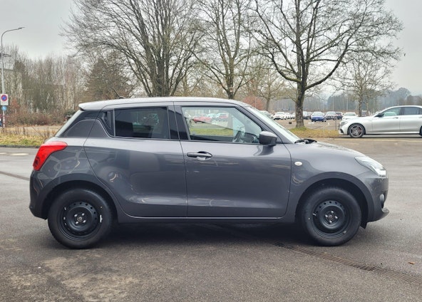 Vehicle image 3 Vehicle image 3