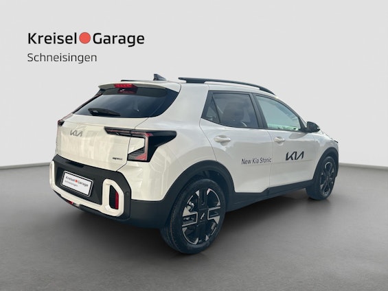 Vehicle image 5 Vehicle image 5