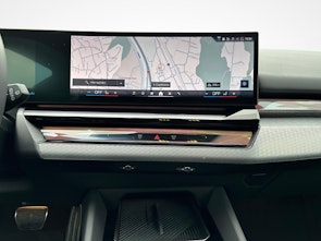 Vehicle image BMW 520d xDrive Touring