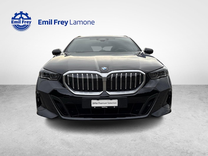 Vehicle image BMW 5 SERIES