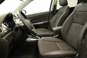 immagine del veicolo SUZUKI Vitara 1.4 T Sakura Top Hybrid 4x4