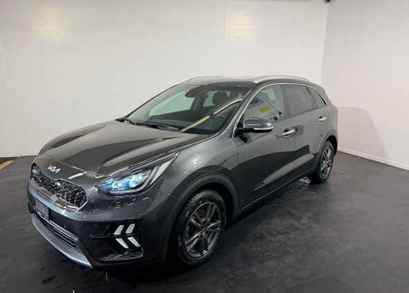 First vehicle image First vehicle image