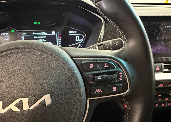 Vehicle image 10 Vehicle image 10