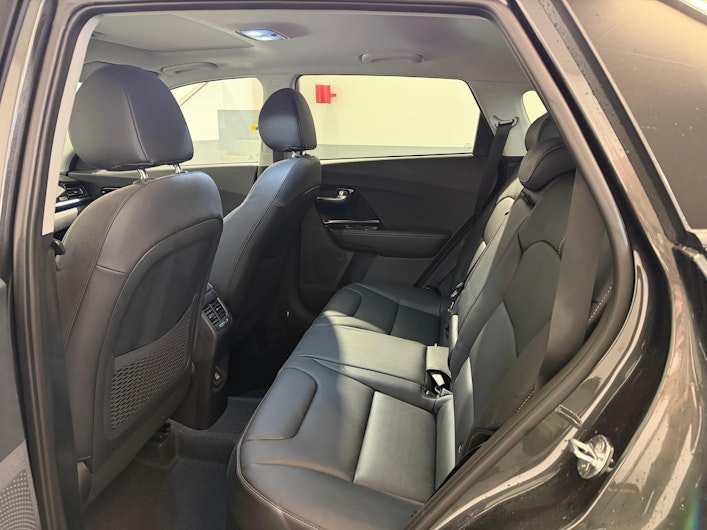 Vehicle image KIA NIRO