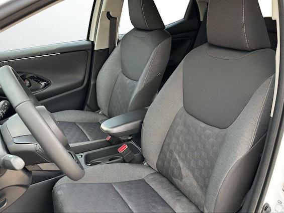 Vehicle image 5 Vehicle image 5