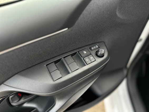 Vehicle image 11 Vehicle image 11