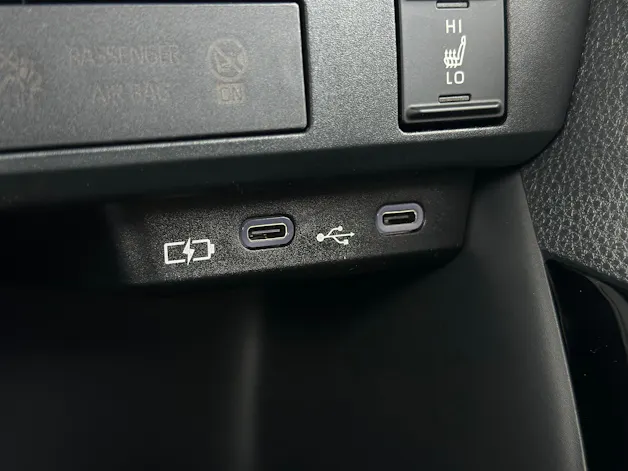 Toyota Yaris 1.5 VVT-i HSD Trend