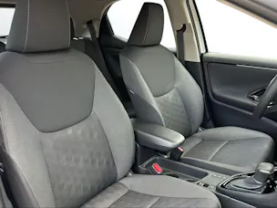 Toyota Yaris 1.5 VVT-i HSD Trend