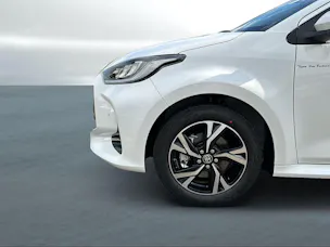 Toyota Yaris 1.5 VVT-i HSD Trend