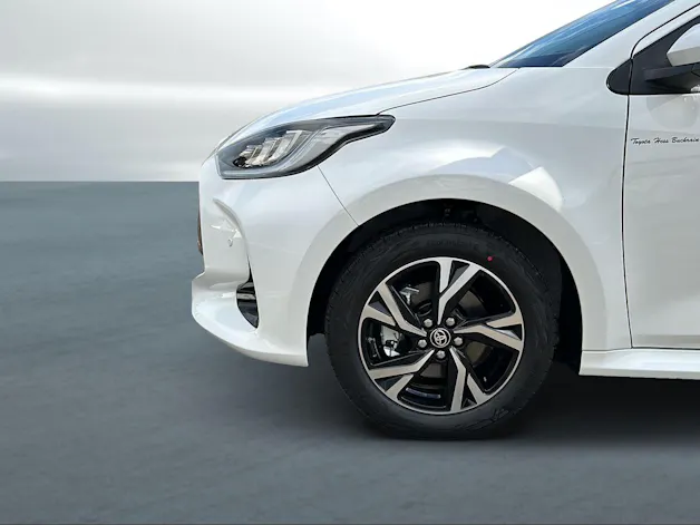 Toyota Yaris 1.5 VVT-i HSD Trend