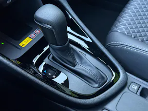 Toyota Yaris 1.5 VVT-i HSD Premium