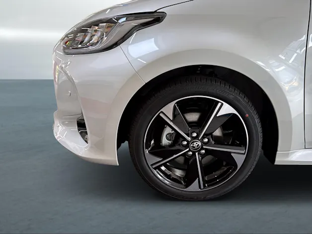 Toyota Yaris 1.5 VVT-i HSD Premium