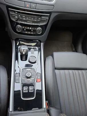 Peugeot 508 SW RXH 2.0 HDi HYbrid4