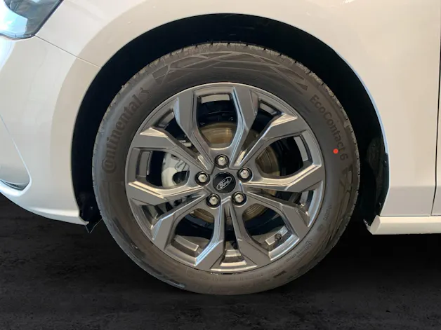 Ford Focus SW 1.0i EcoB Hybrid 155 ST-Line