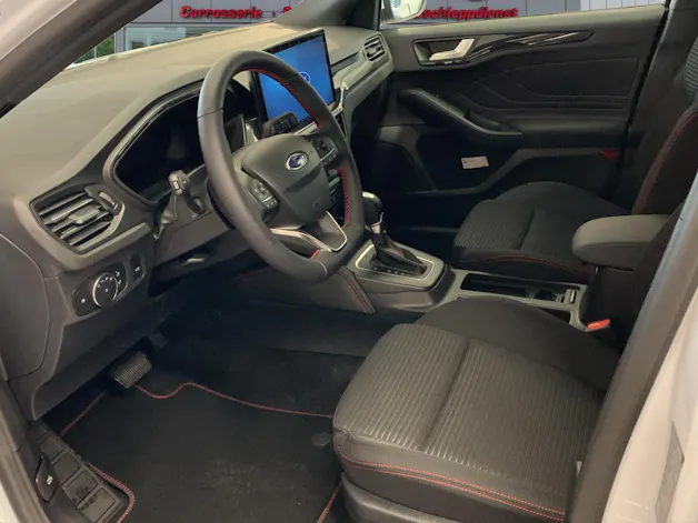 Ford Focus SW 1.0i EcoB Hybrid 155 ST-Line X