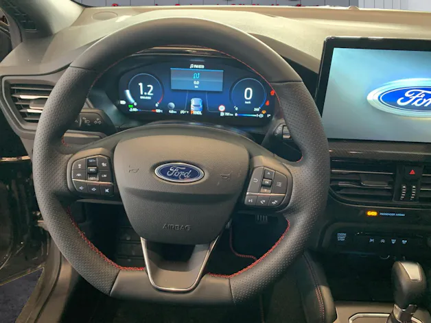 Ford Focus SW 1.0i EcoB Hybrid 155 ST-Line X