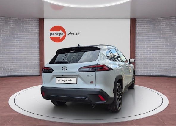 Vehicle image 4 Vehicle image 4